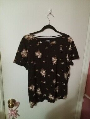 Women's Size XL Croft & Barrow Classic Tee Fall Floral Print Tshirt